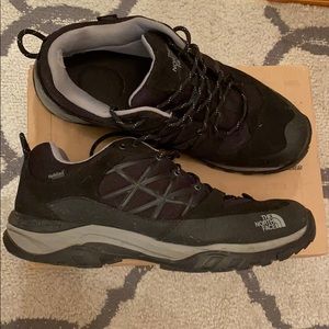 NORTH FACE WATERPROOF SNEAKERS!